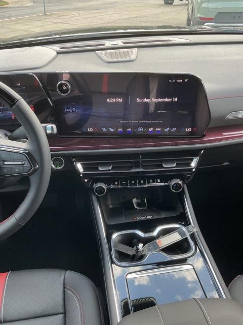 New 2026 Chevrolet Traverse RS image 18