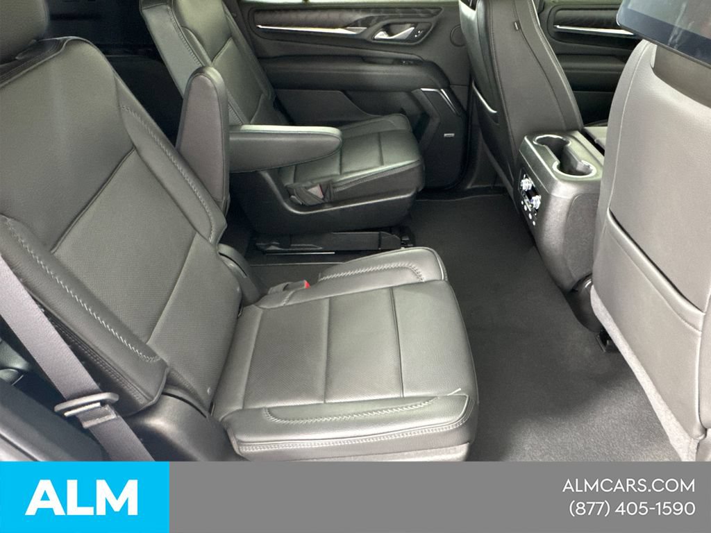 Used 2024 GMC Yukon Denali w/ Advanced Technology Package AWD/4WD image 18