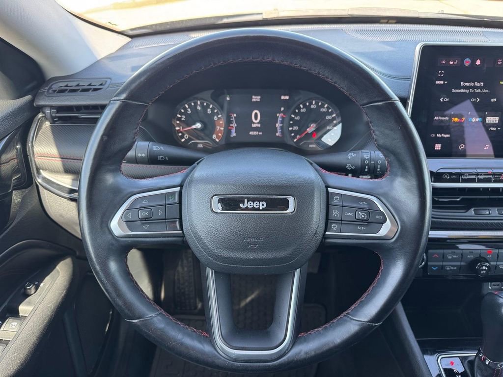 Used 2022 Jeep Compass Trailhawk w/ Trailhawk Convenience Group image 11