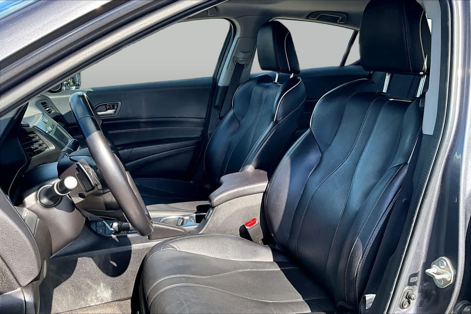 Used 2019 Acura ILX FWD image 8