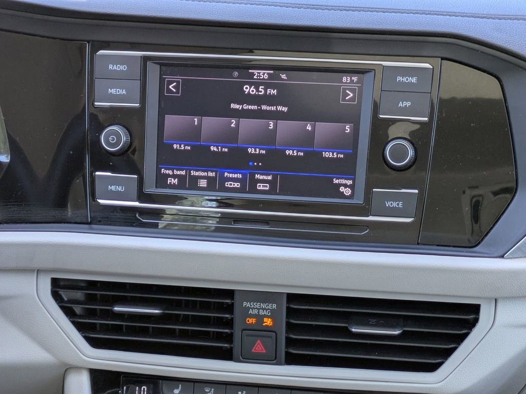 Used 2023 Volkswagen Jetta SE FWD image 30