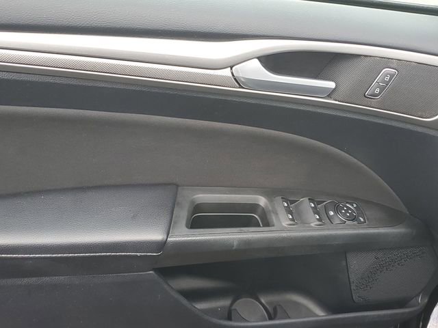 Used 2020 Ford Fusion SE image 14