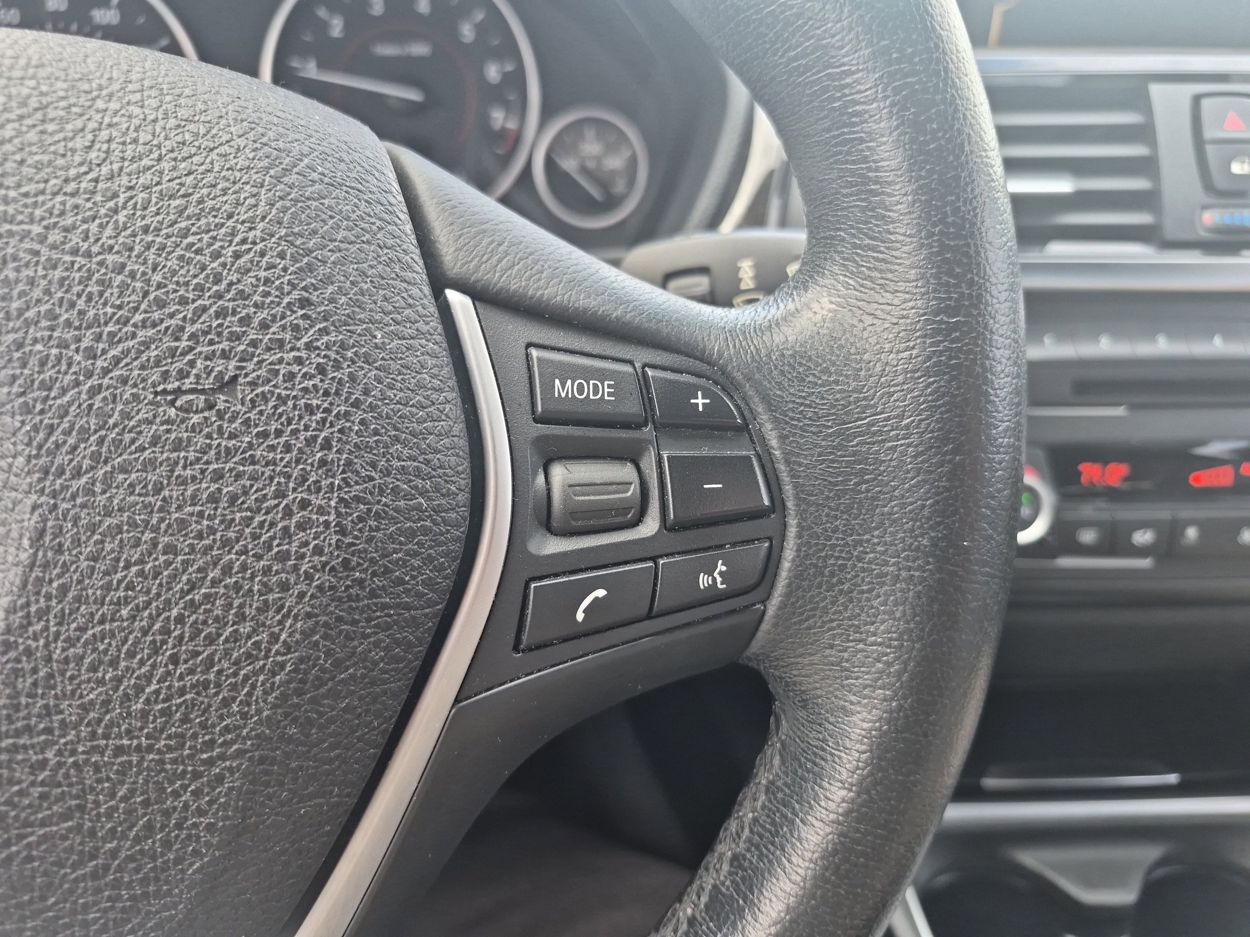 Used 2014 BMW 328i Sedan RWD image 23