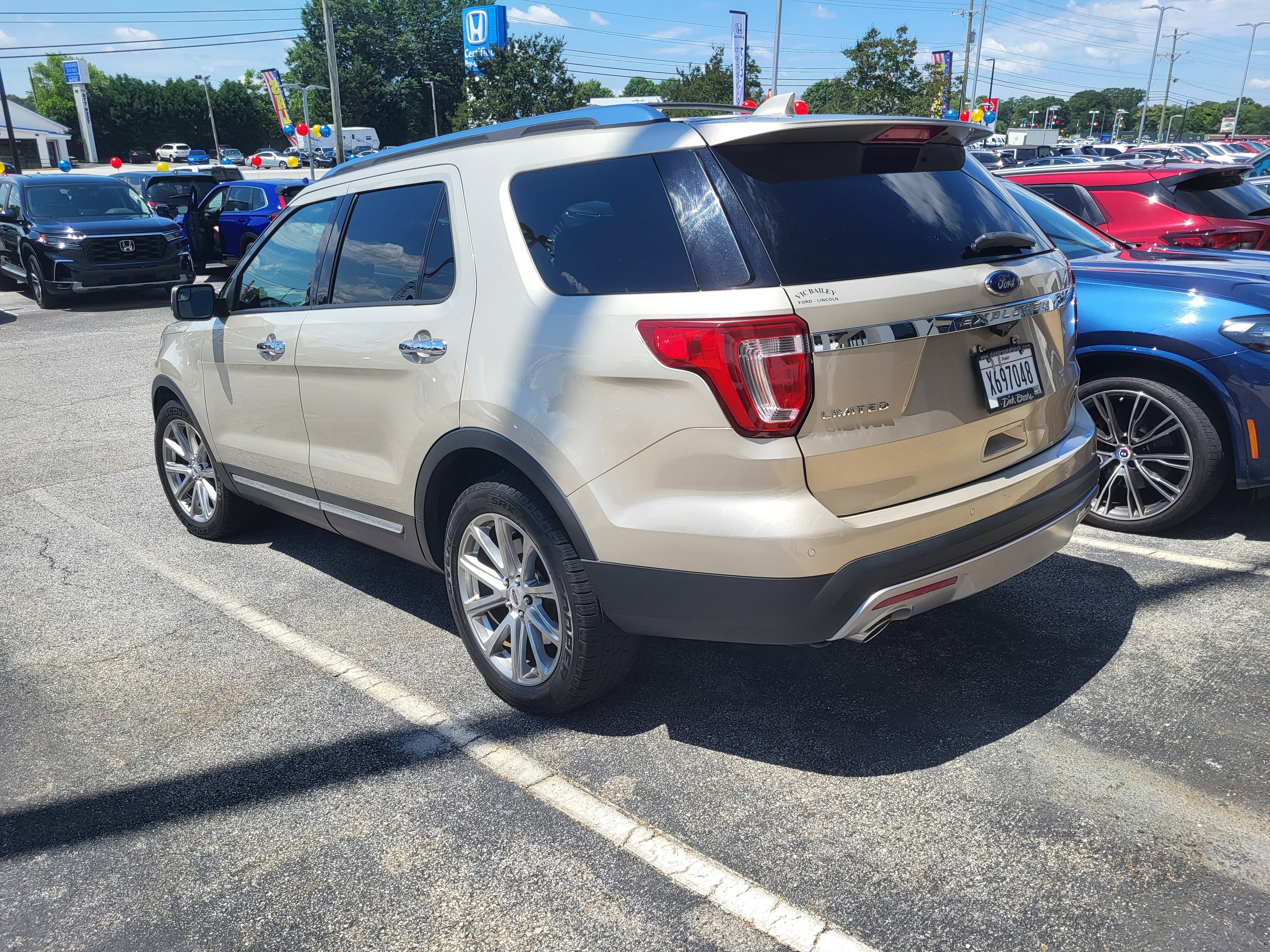 Used 2017 Ford Explorer Limited FWD image 6