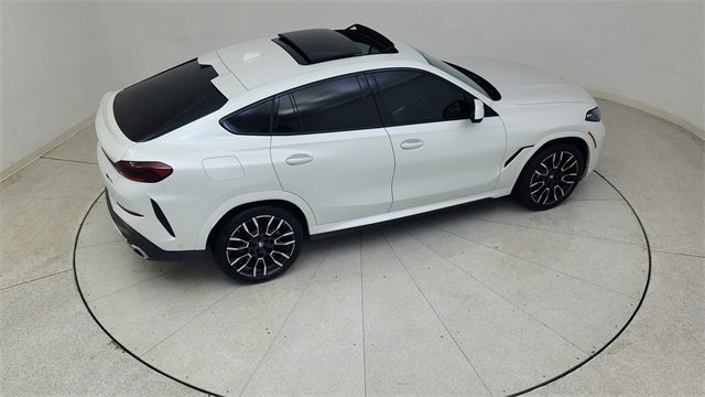 Used 2024 BMW X6 xDrive40i w/ Premium Package image 88