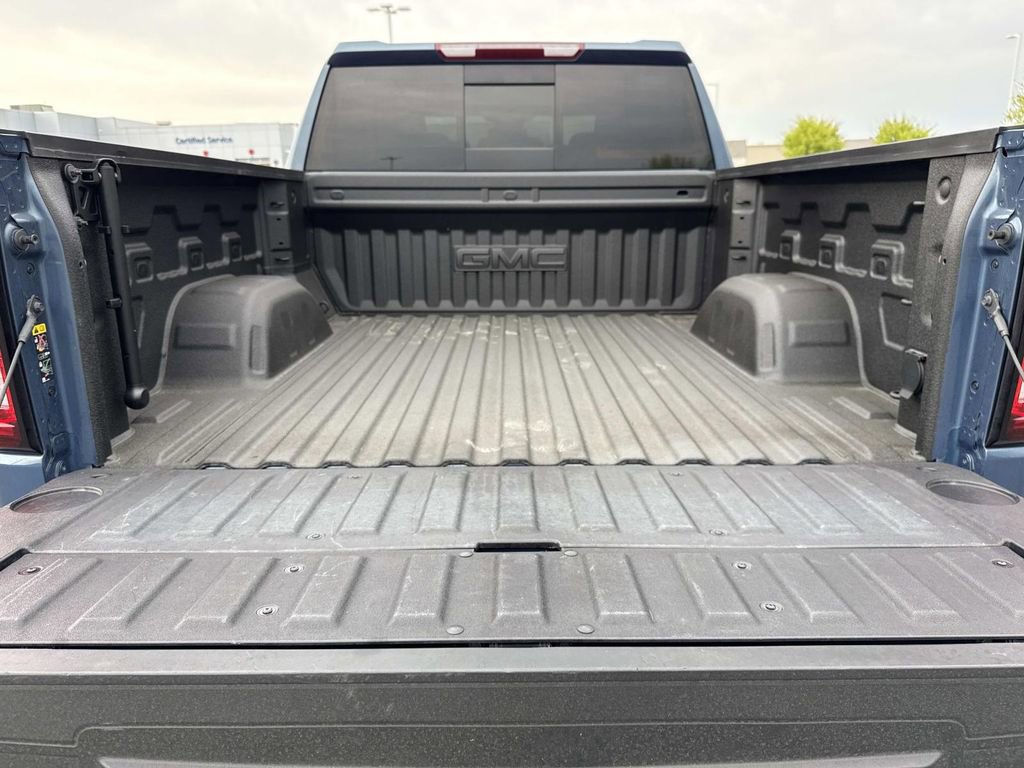 Used 2024 GMC Sierra 1500 SLT w/ SLT Premium Package AWD/4WD image 21