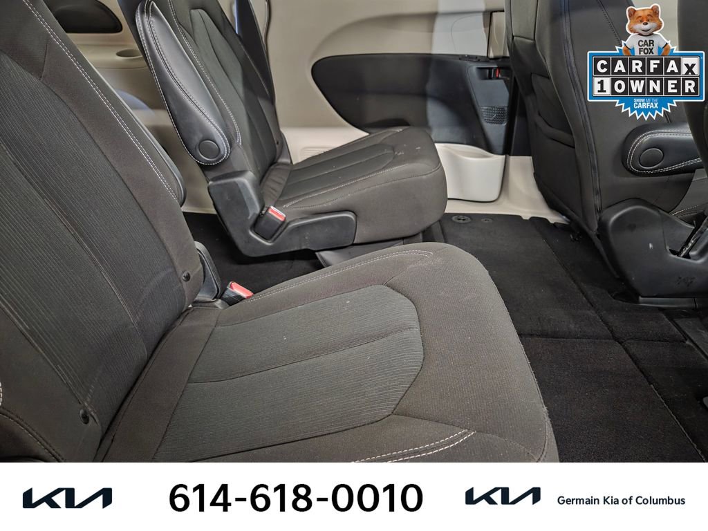 Used 2023 Chrysler Voyager LX image 20