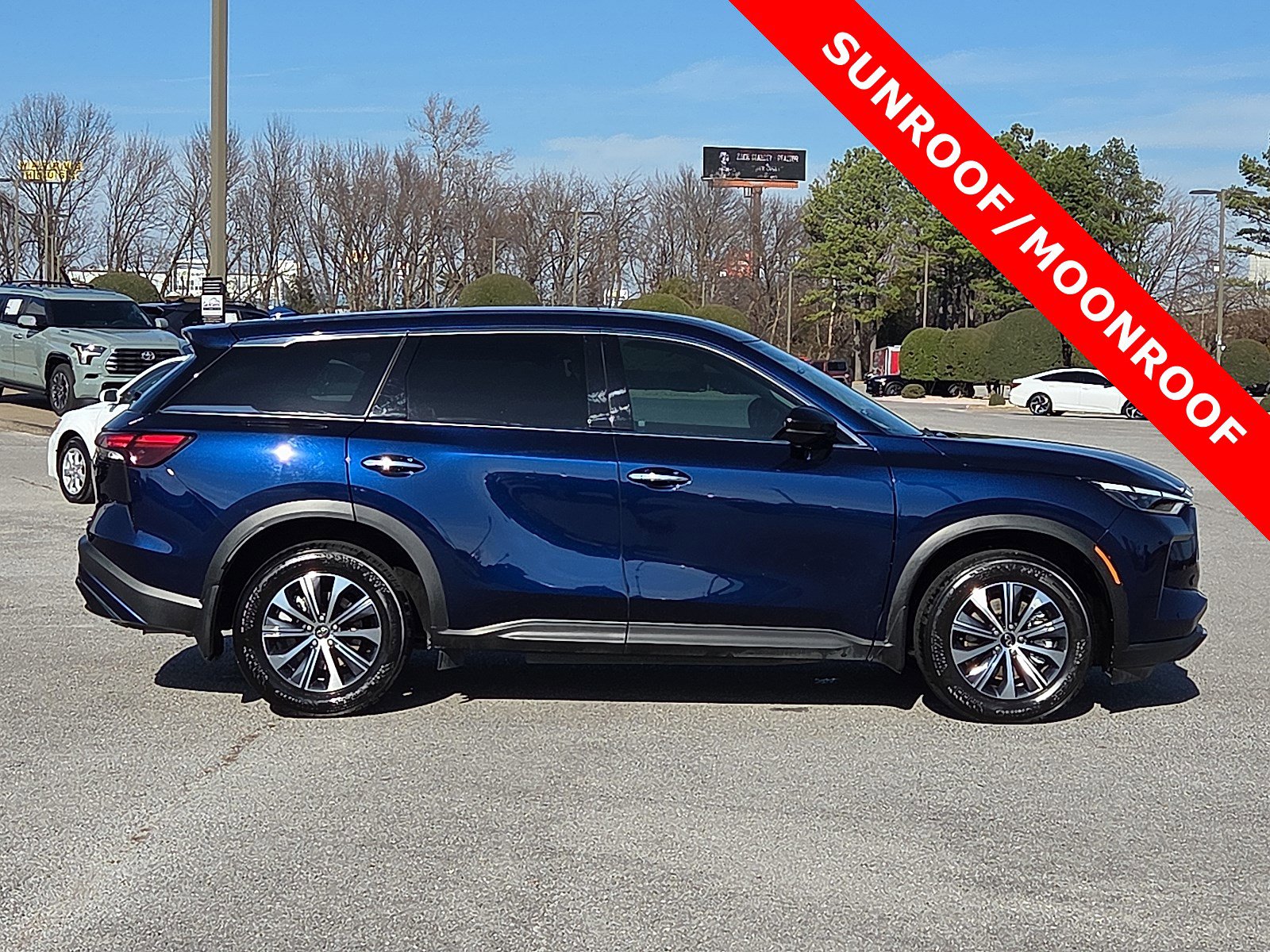 Used 2025 INFINITI QX60 Pure image 6