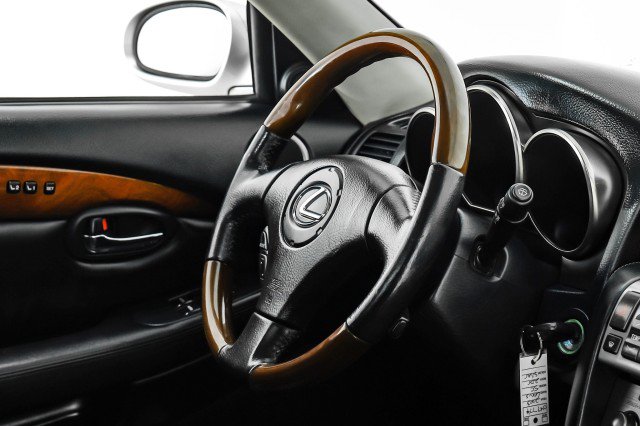 Used 2003 Lexus SC 430 Convertible image 11