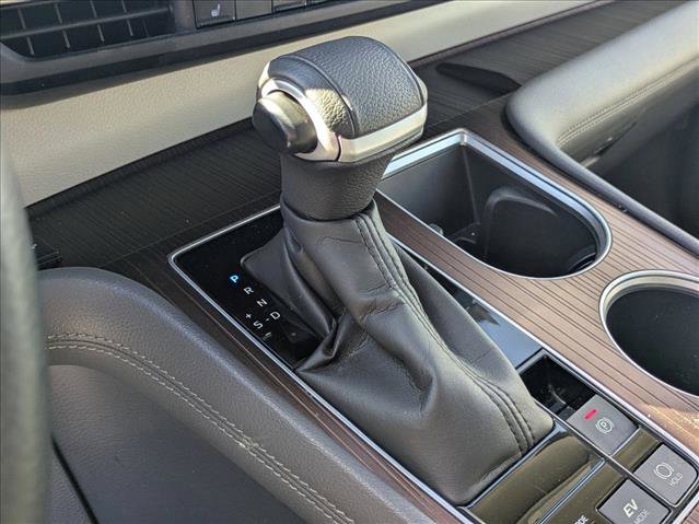 Used 2022 Toyota Sienna XLE image 11