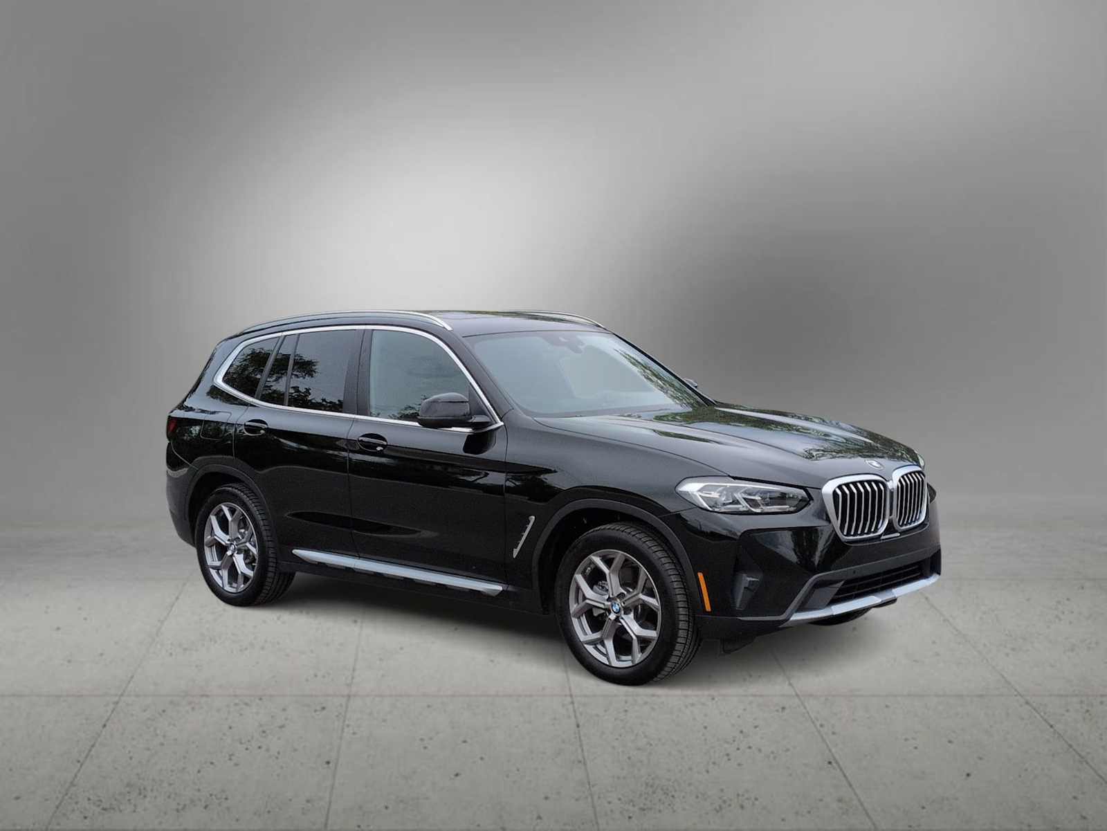 Used 2022 BMW X3 xDrive30i w/ Premium Package 2 AWD/4WD image 2