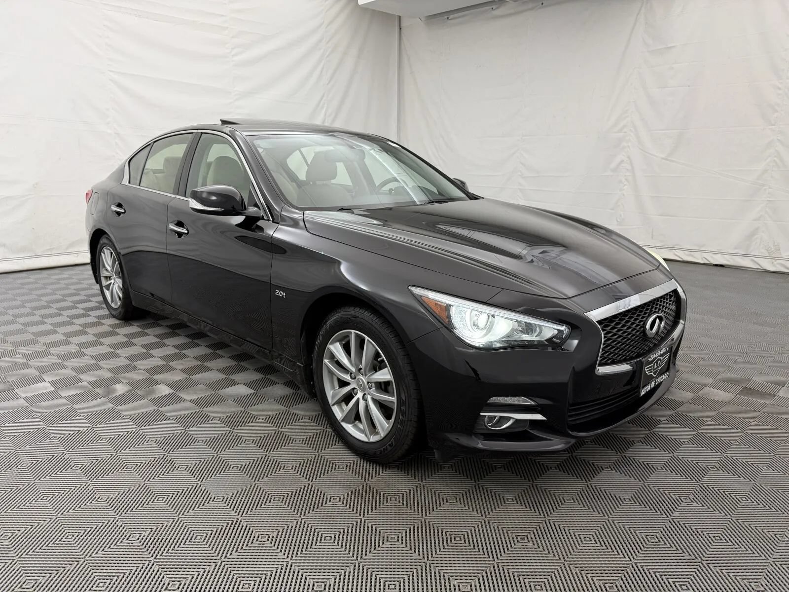 Used 2016 INFINITI Q50 Premium w/ 2.0T Premium Plus Package AWD/4WD image 4