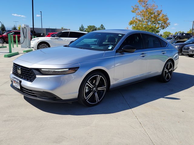 Used 2025 Honda Accord Sport image 4