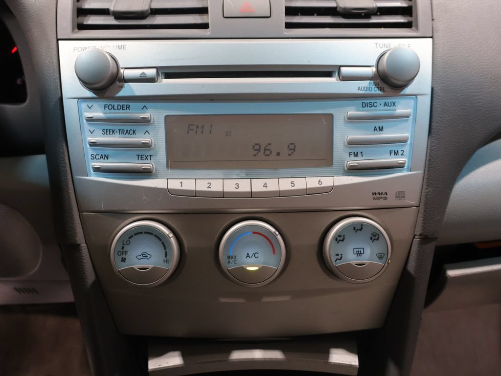 Used 2009 Toyota Camry FWD image 22