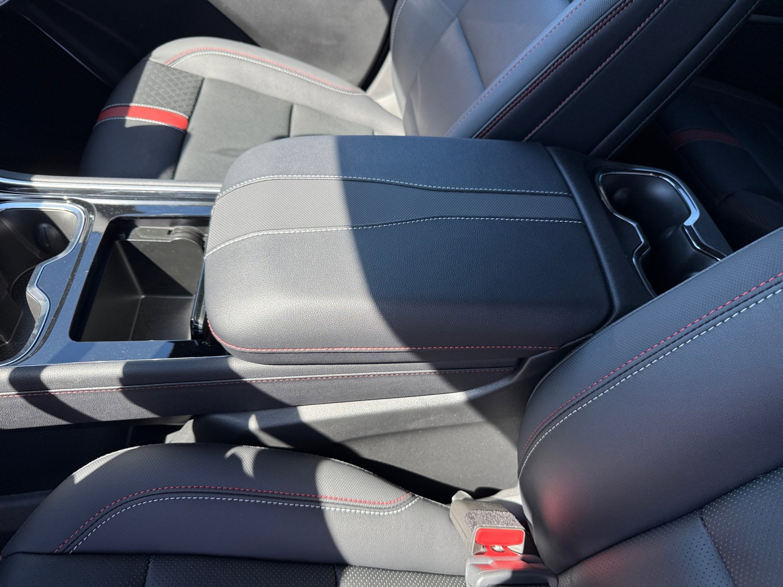 New 2025 Chevrolet Traverse RS FWD image 14