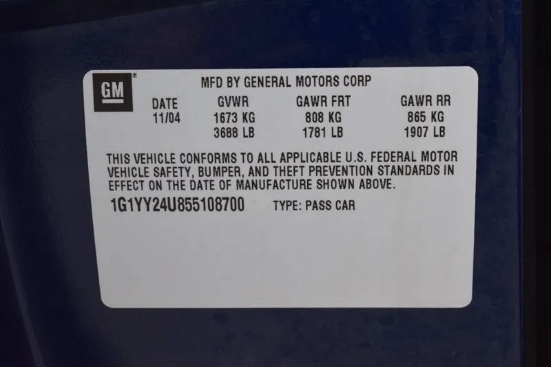 Used 2005 Chevrolet Corvette Coupe w/ Preferred Equipment Group RWD image 32