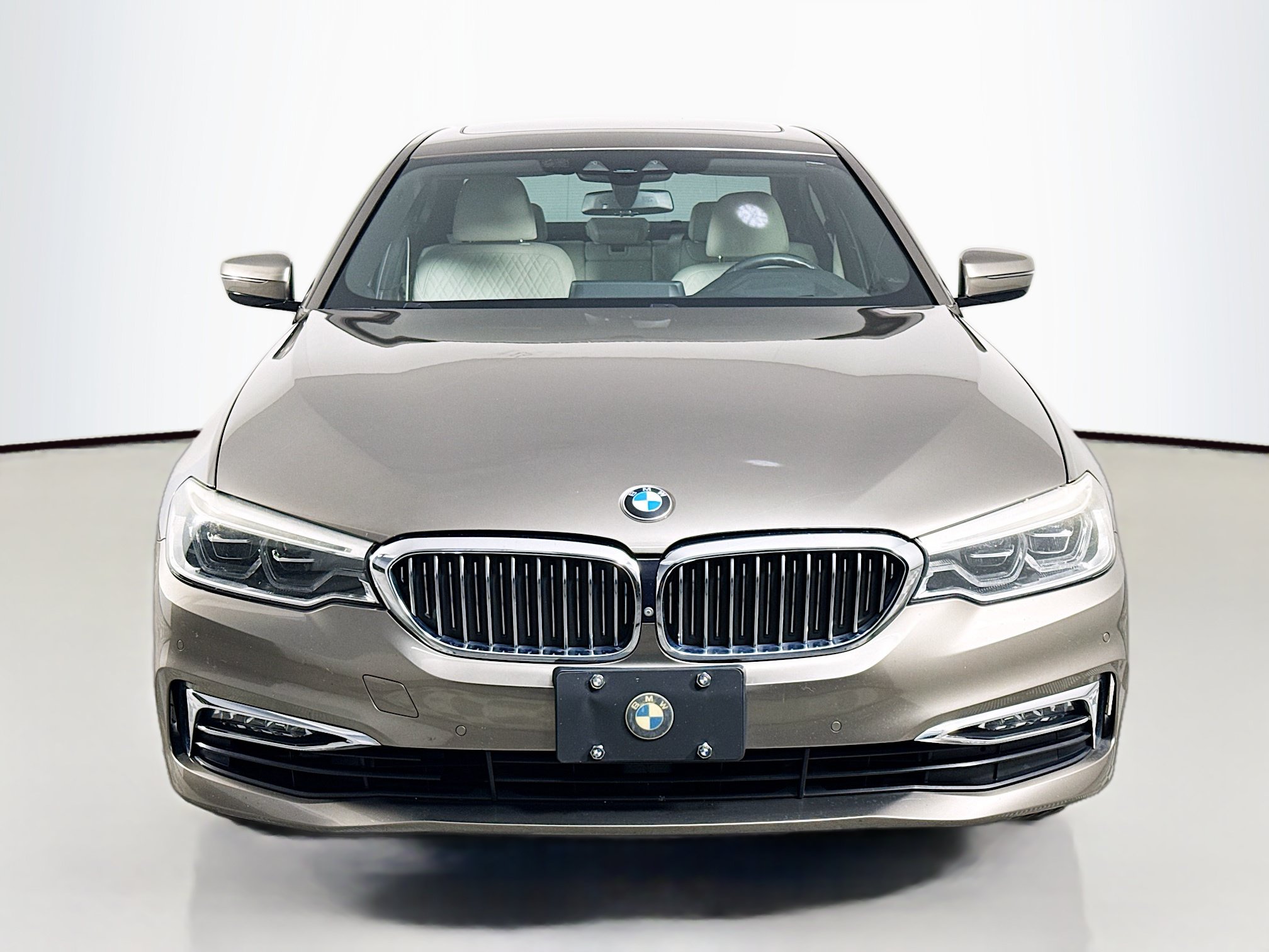 Used 2018 BMW 540i w/ Luxury Seating Package RWD video 2