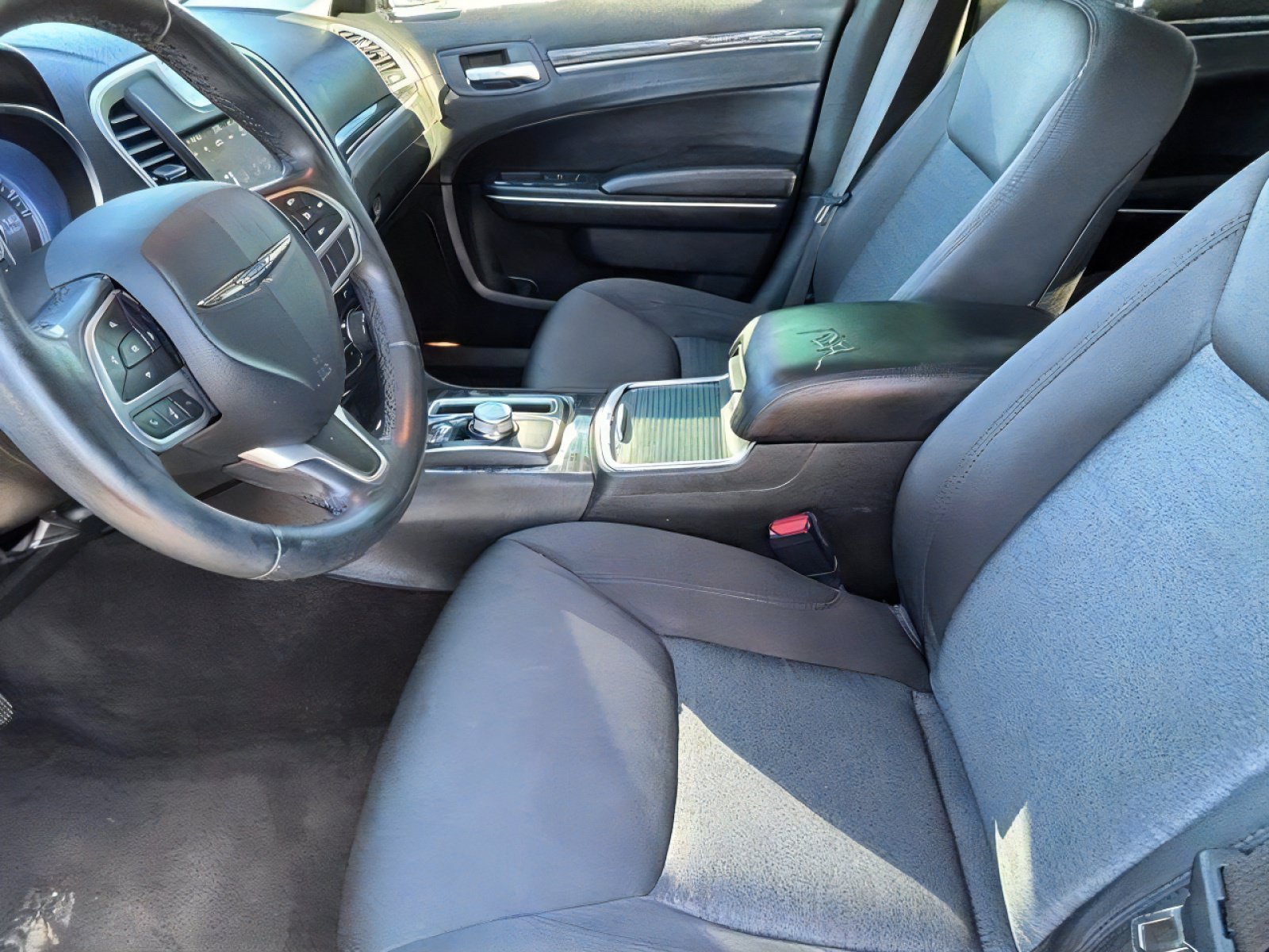 Used 2018 Chrysler 300 Touring w/ Sport Appearance Package RWD image 22