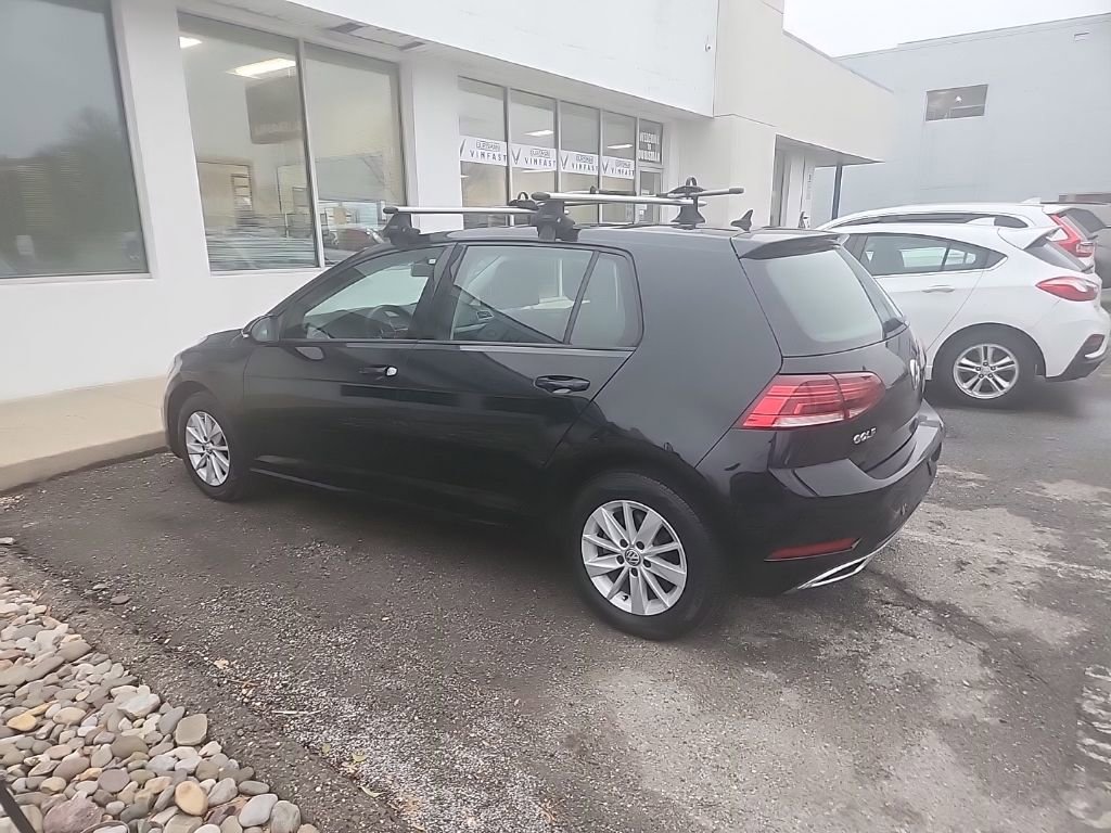 Used 2018 Volkswagen Golf SE image 7