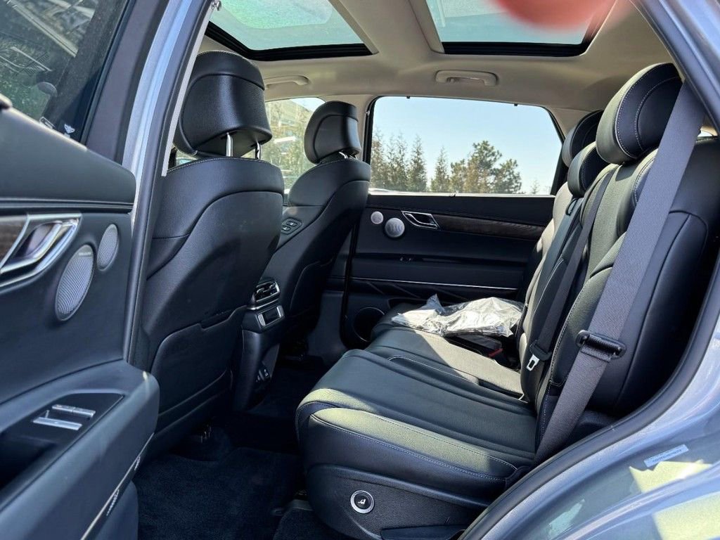 Certified 2025 Genesis GV80 3.5T Advanced image 10