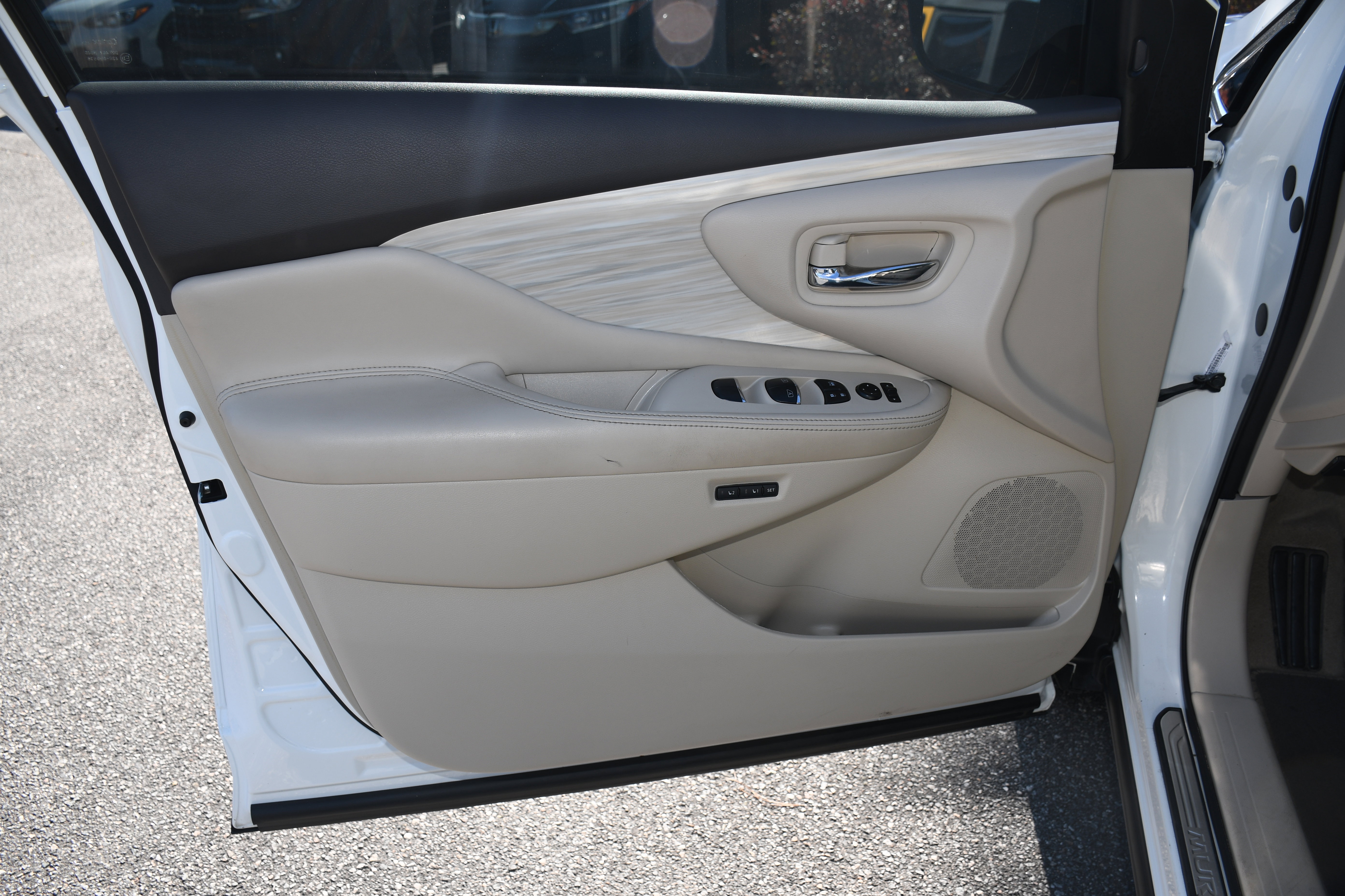 Used 2015 Nissan Murano Platinum w/ Platinum Technology Package image 10