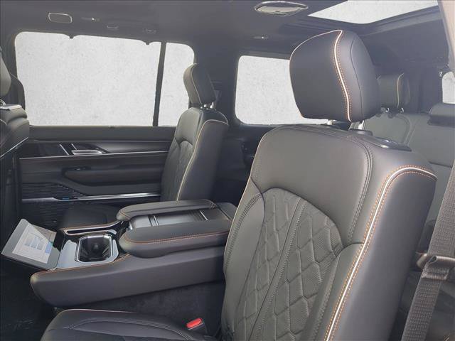 New 2026 Jeep Grand Wagoneer Summit AWD/4WD image 16