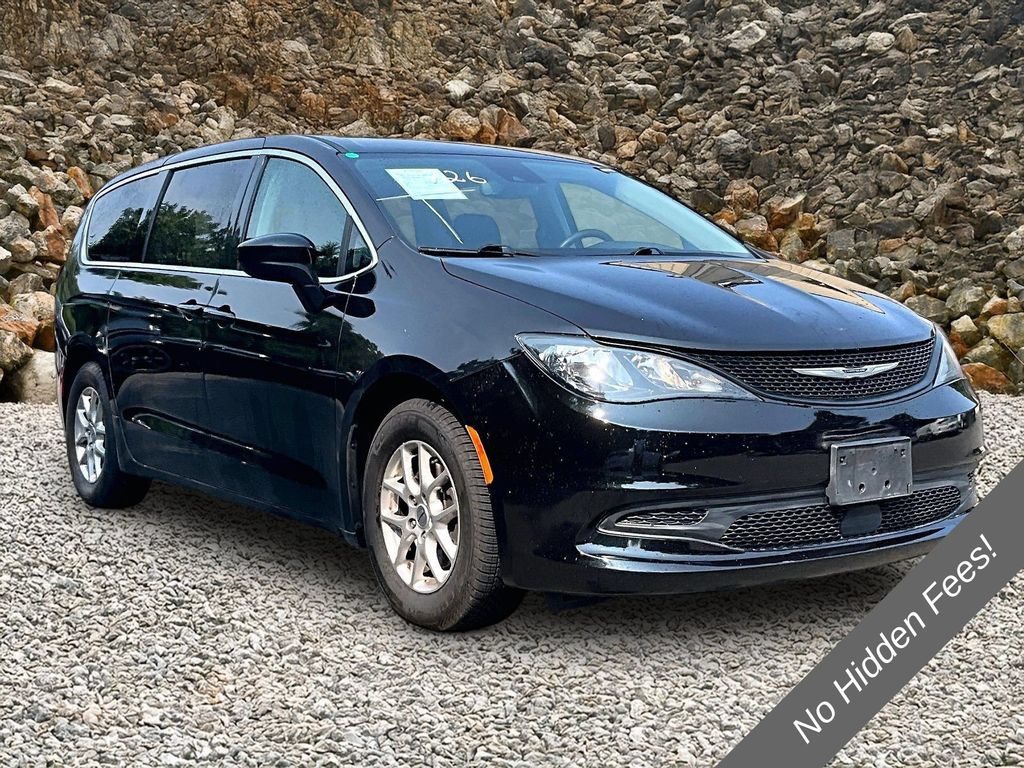Used 2024 Chrysler Voyager LX FWD image 8