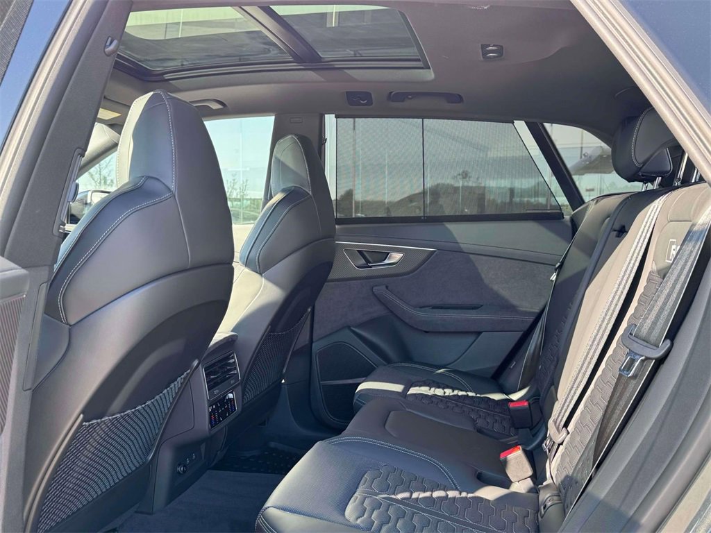 New 2026 Audi RS Q8 performance image 18