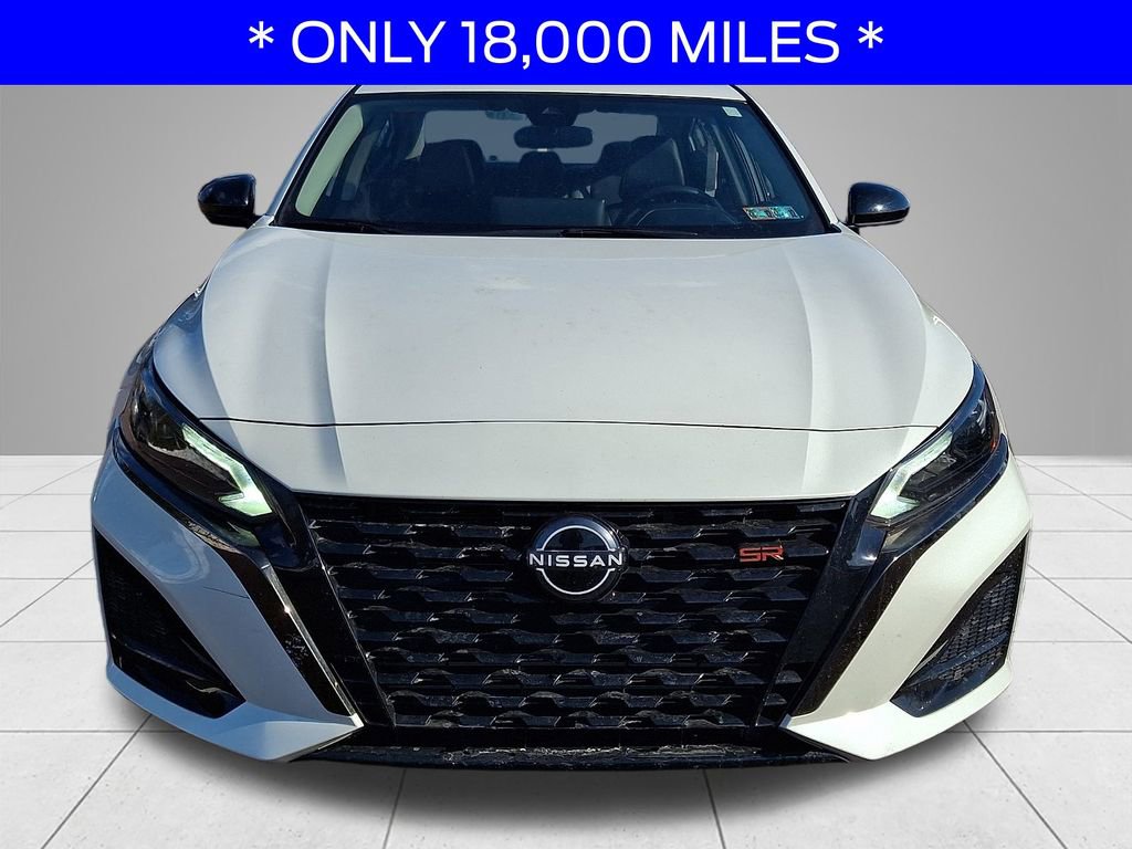 Used 2023 Nissan Altima 2.0 SR image 2