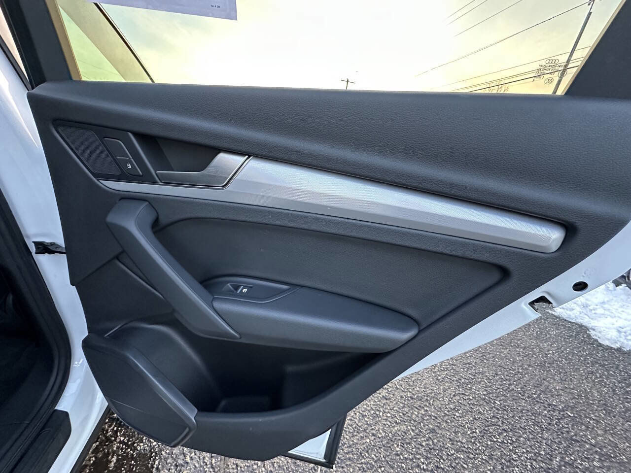 Used 2018 Audi Q5 2.0T Premium Plus w/ Premium Plus Package image 12