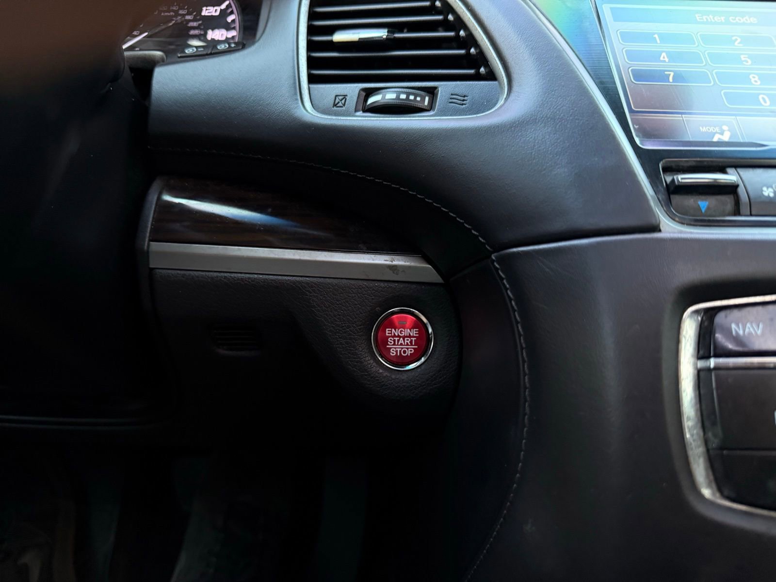 Used 2014 Acura RLX w/ Technology Package image 25