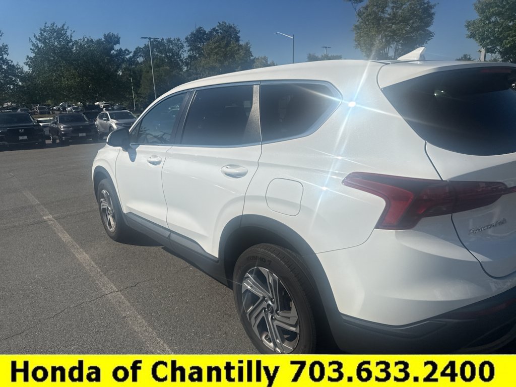 Used 2023 Hyundai Santa Fe SE AWD/4WD image 3