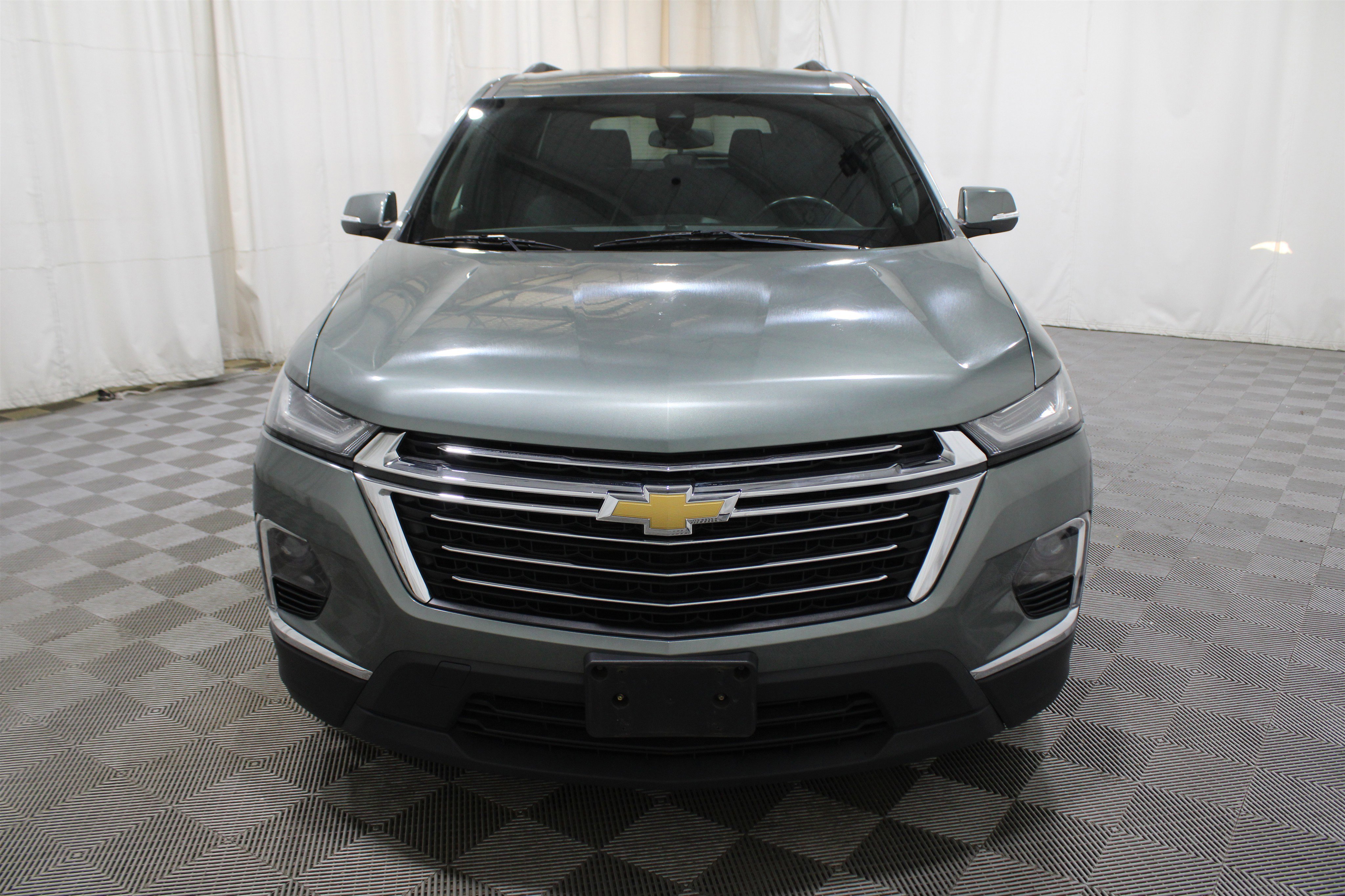 Used 2023 Chevrolet Traverse LT image 41
