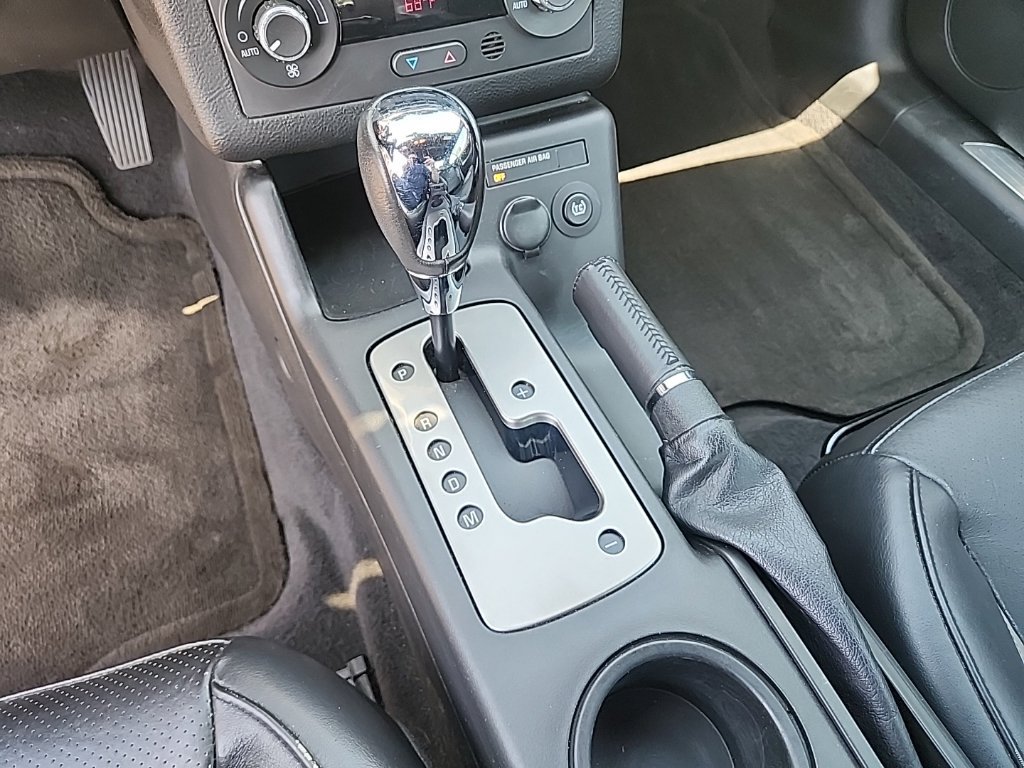 Used 2008 Pontiac G6 GT w/ Sport Package FWD image 16