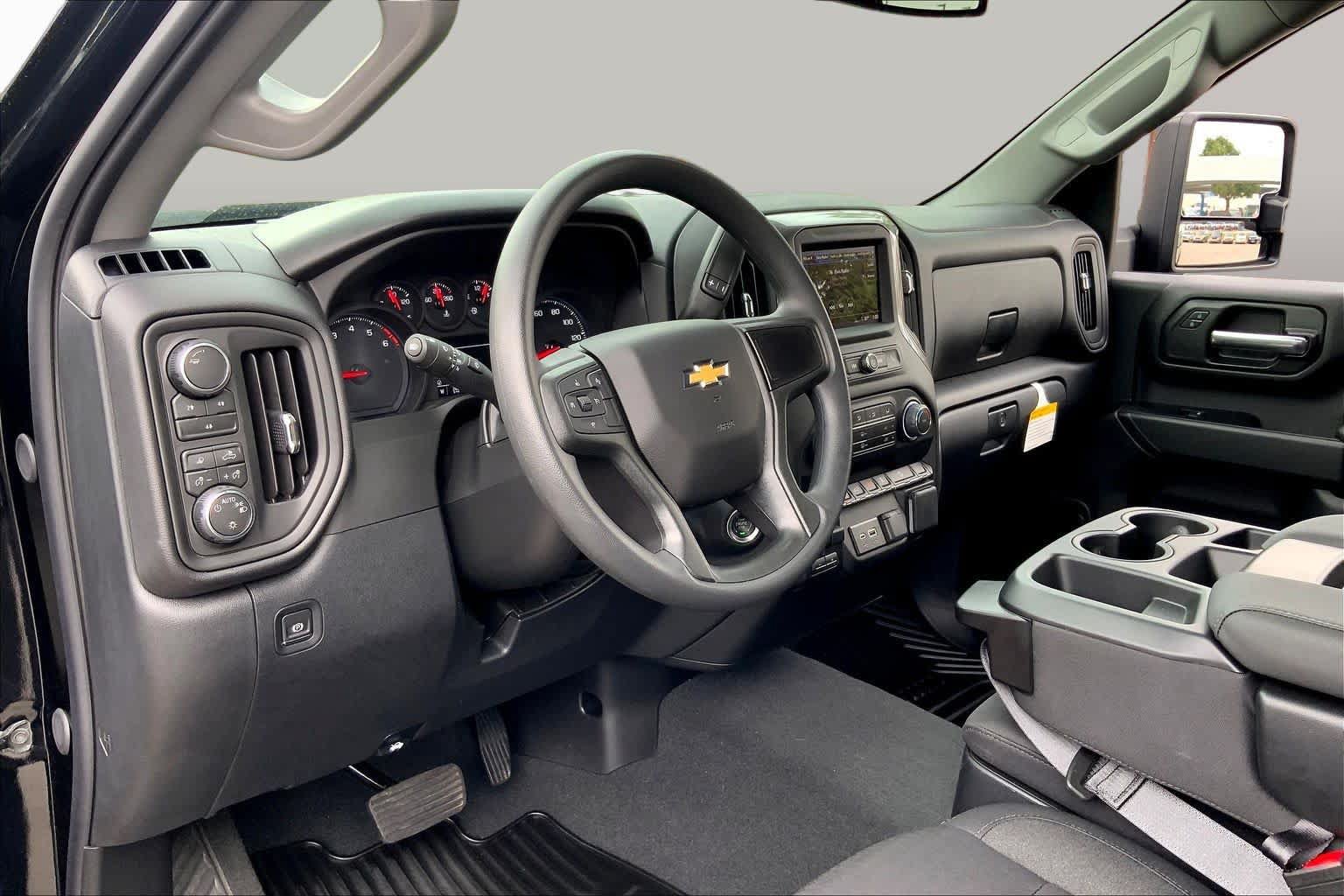 Used 2026 Chevrolet Silverado 2500 Custom w/ Custom Value Package AWD/4WD image 18