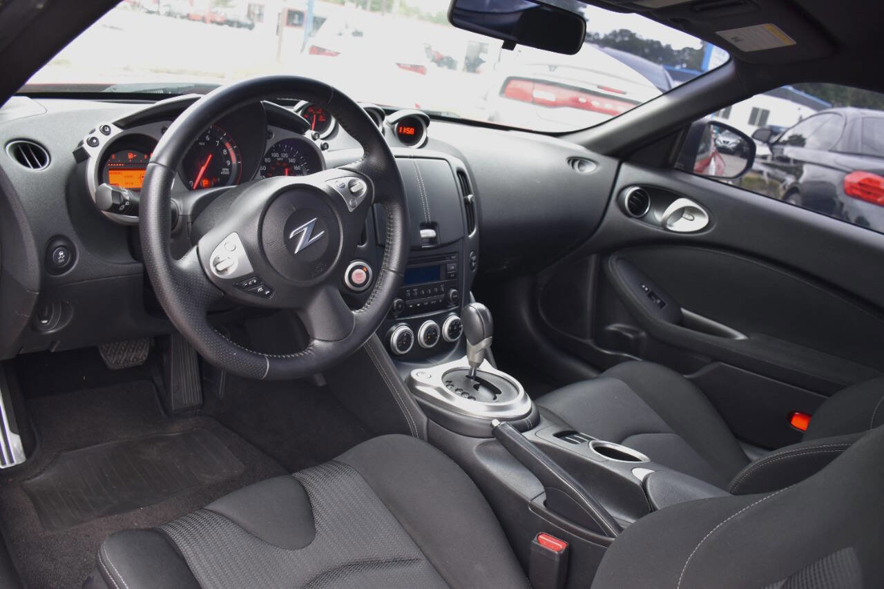 Used 2016 Nissan 370Z Touring w/ Aerodynamics Package image 12