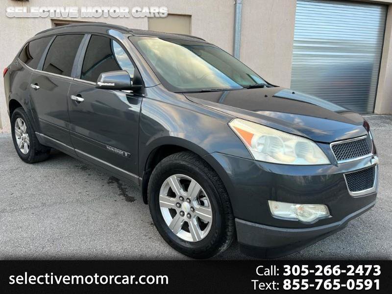 Used 2009 Chevrolet Traverse LT FWD image 1