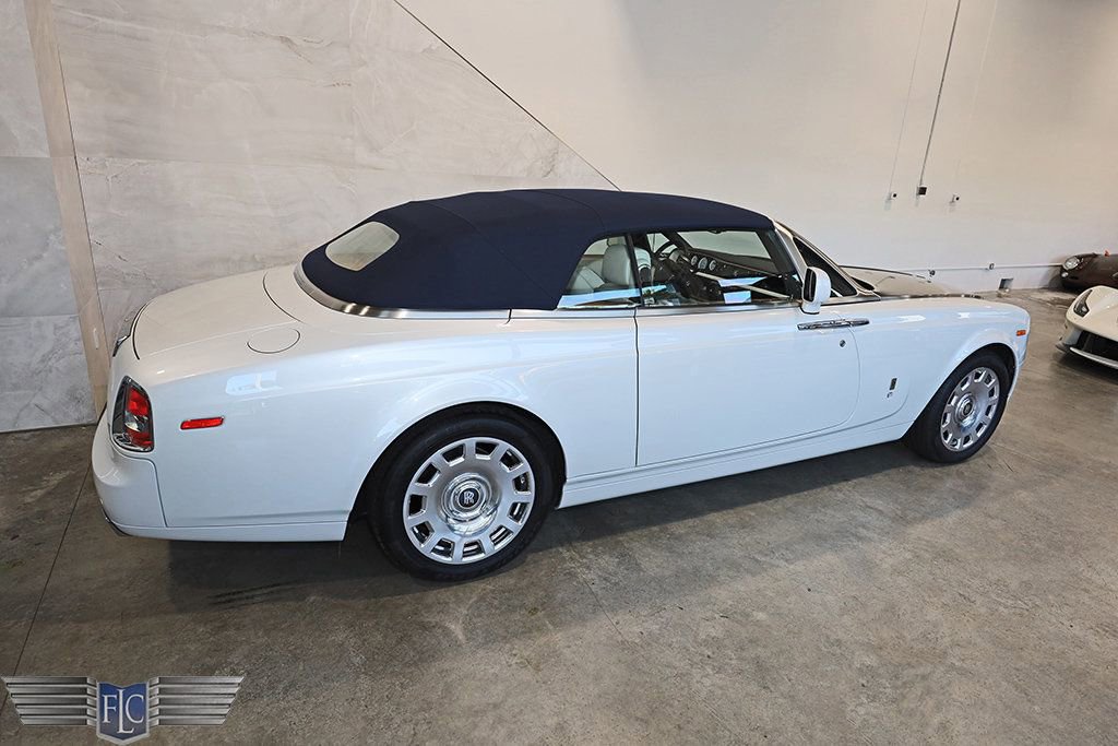 Used 2017 Rolls-Royce Phantom Drophead Coupe image 55