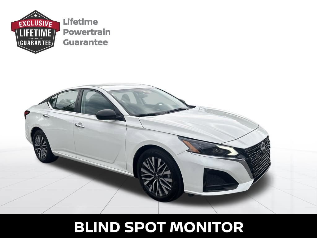 Certified 2025 Nissan Altima 2.5 SV FWD image 8