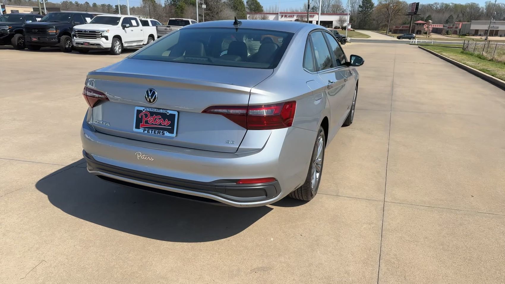 Used 2024 Volkswagen Jetta SE FWD image 7