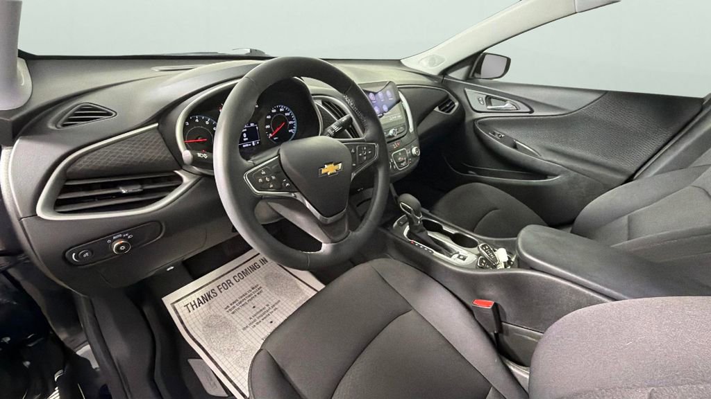 Used 2024 Chevrolet Malibu RS FWD image 18