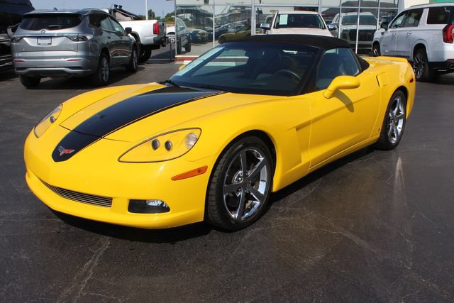 Used 2009 Chevrolet Corvette Convertible w/ Preferred Equipment Group RWD image 2
