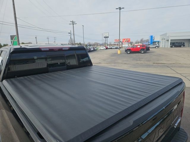 Used 2023 Chevrolet Silverado 1500 ZR2 w/ Technology Package image 13