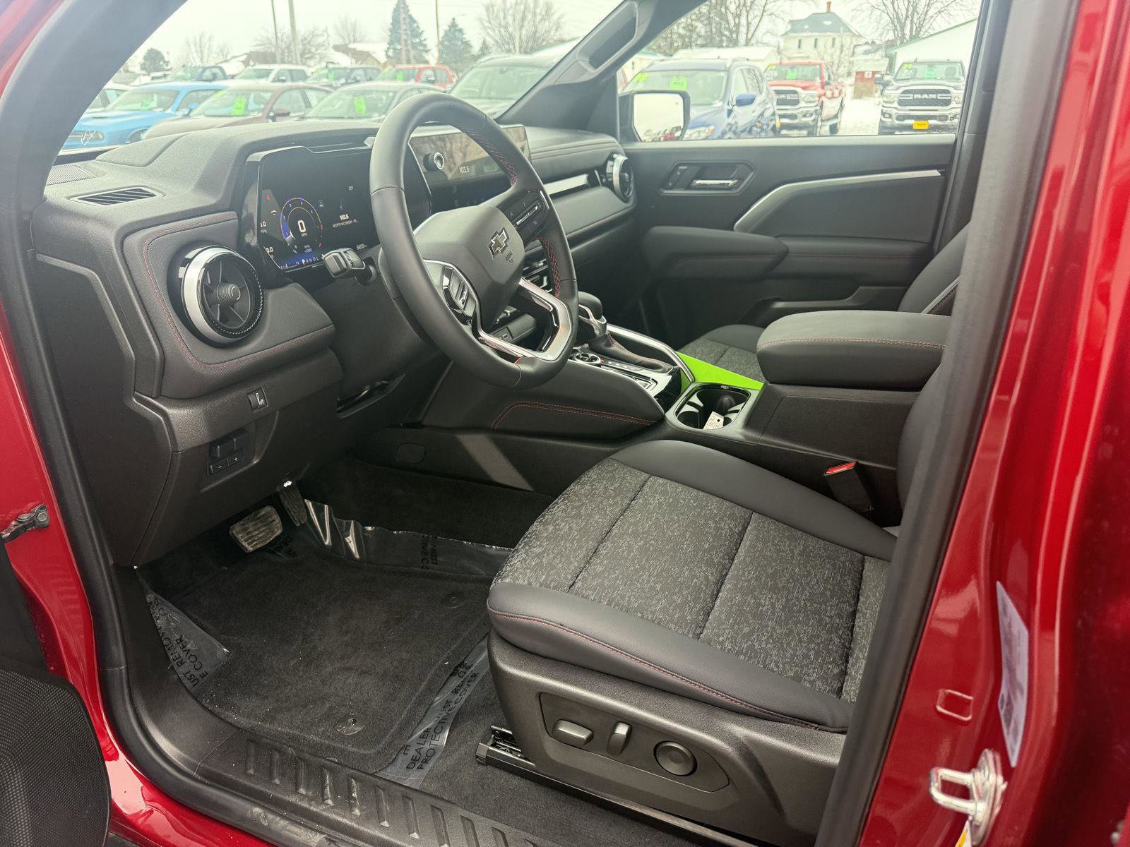 Used 2024 Chevrolet Colorado Z71 w/ Z71 Convenience Package 2 image 12