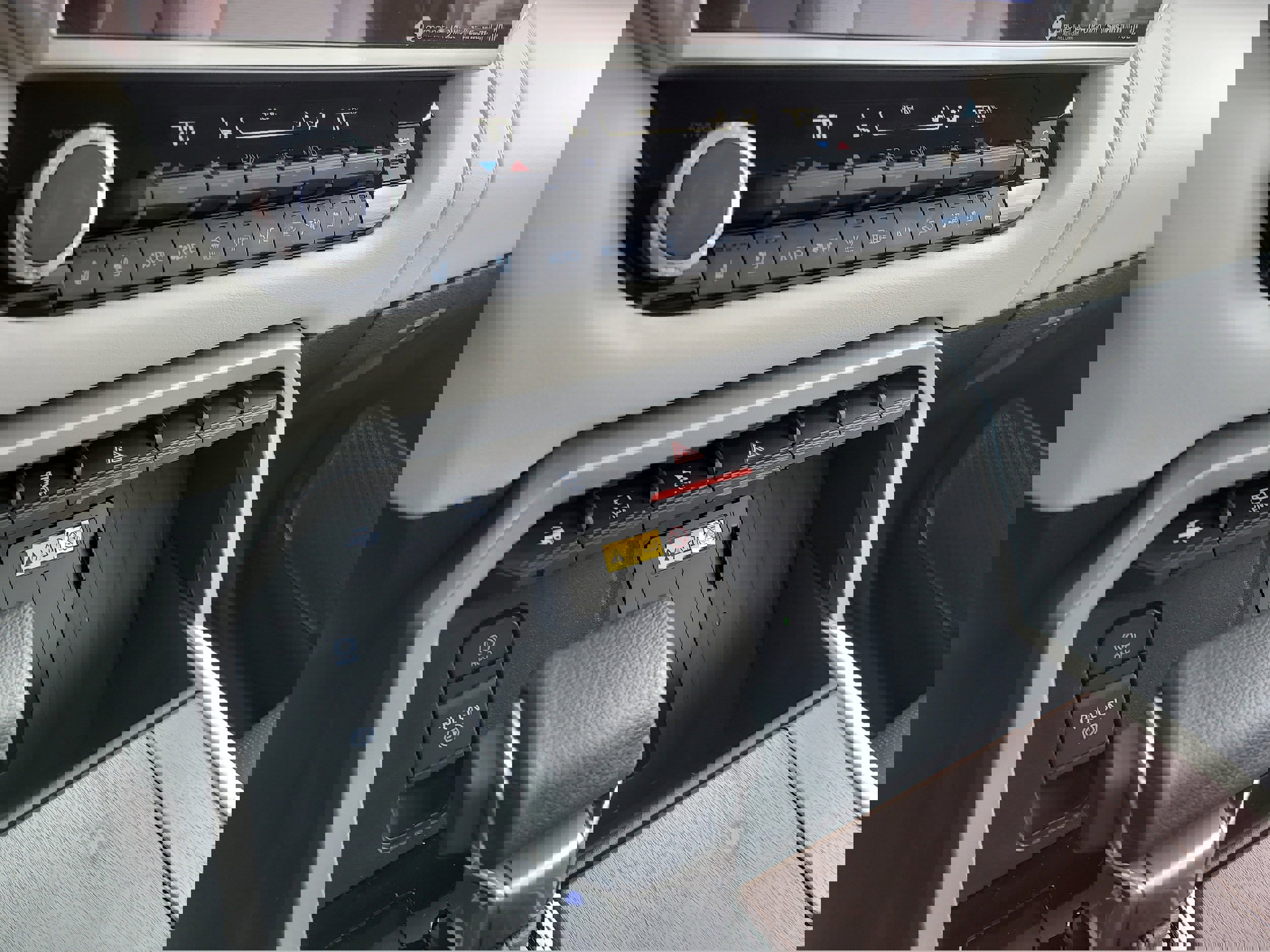 Used 2024 Toyota Sequoia Capstone image 24