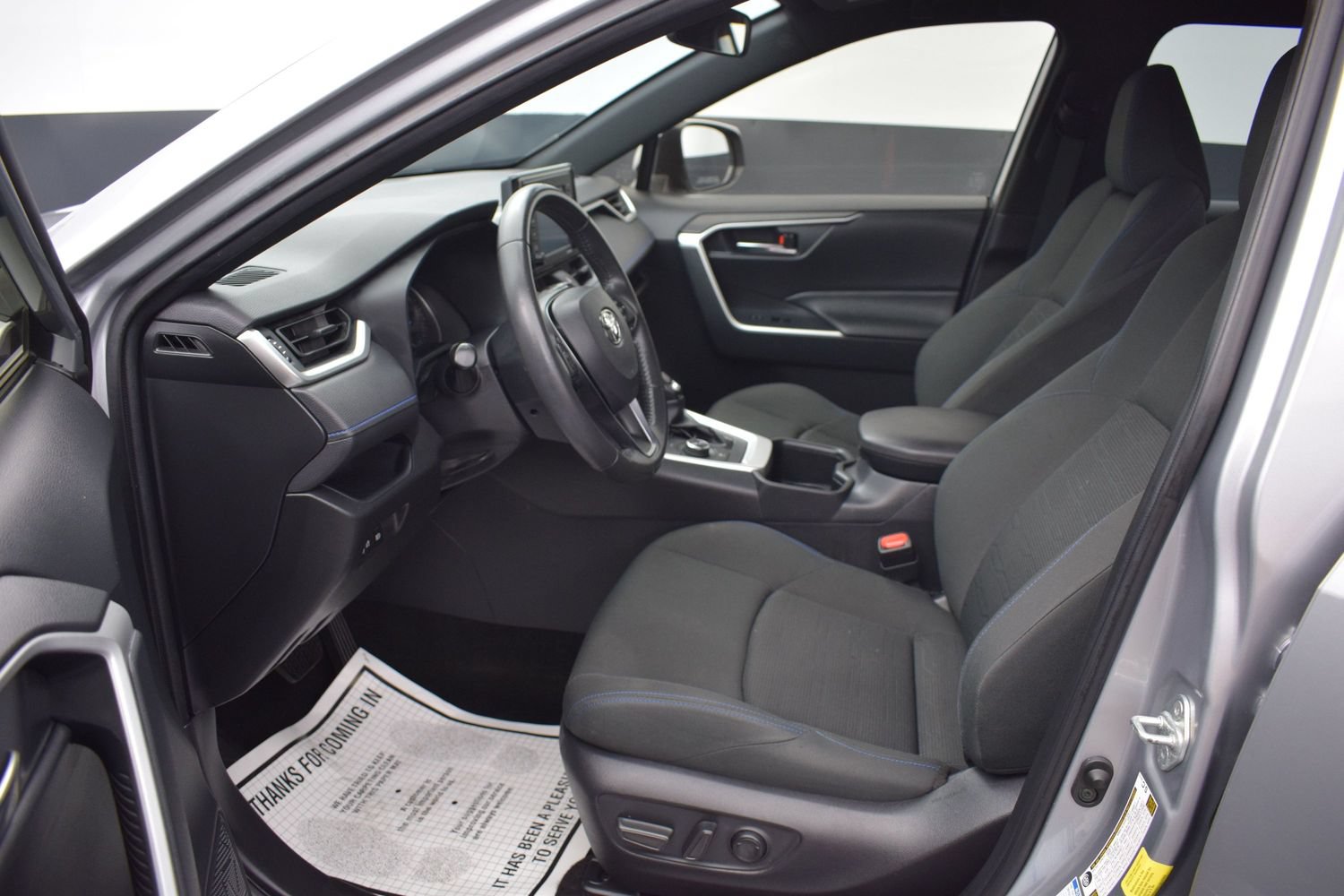 Used 2022 Toyota RAV4 SE AWD/4WD image 13