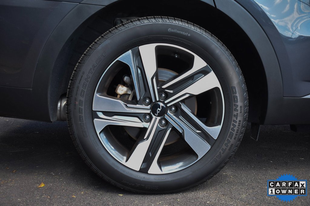 Used 2023 Kia Sorento EX image 9