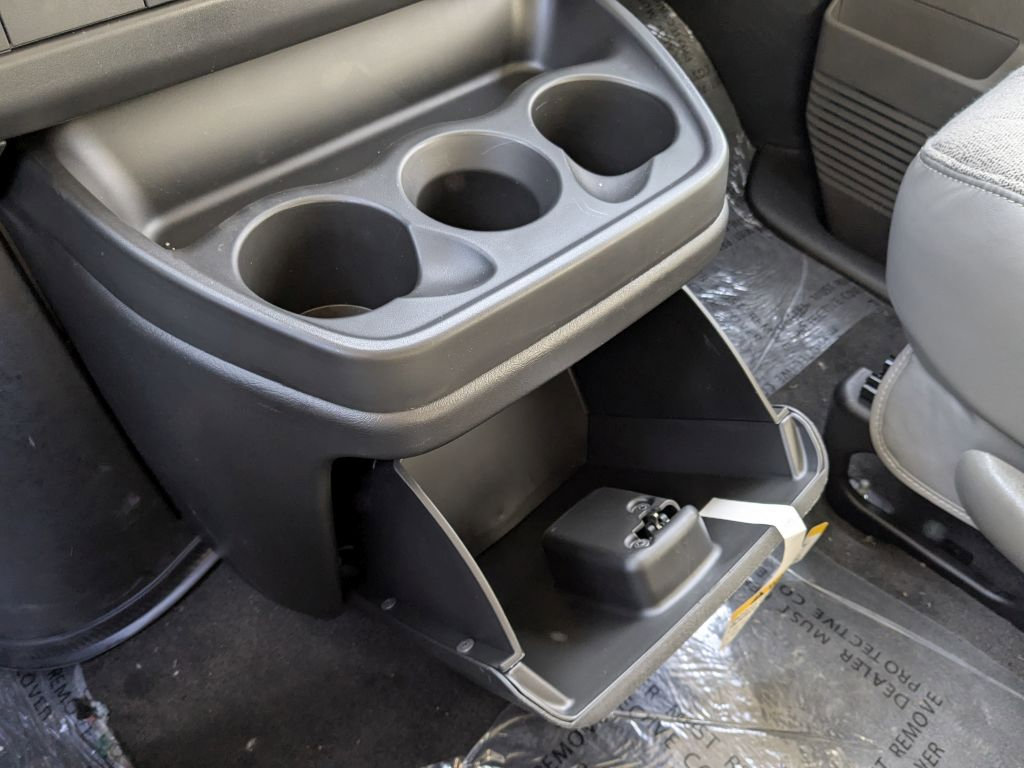 New 2025 GMC Savana 3500 LT w/ LT Preferred Equipment Group image 20