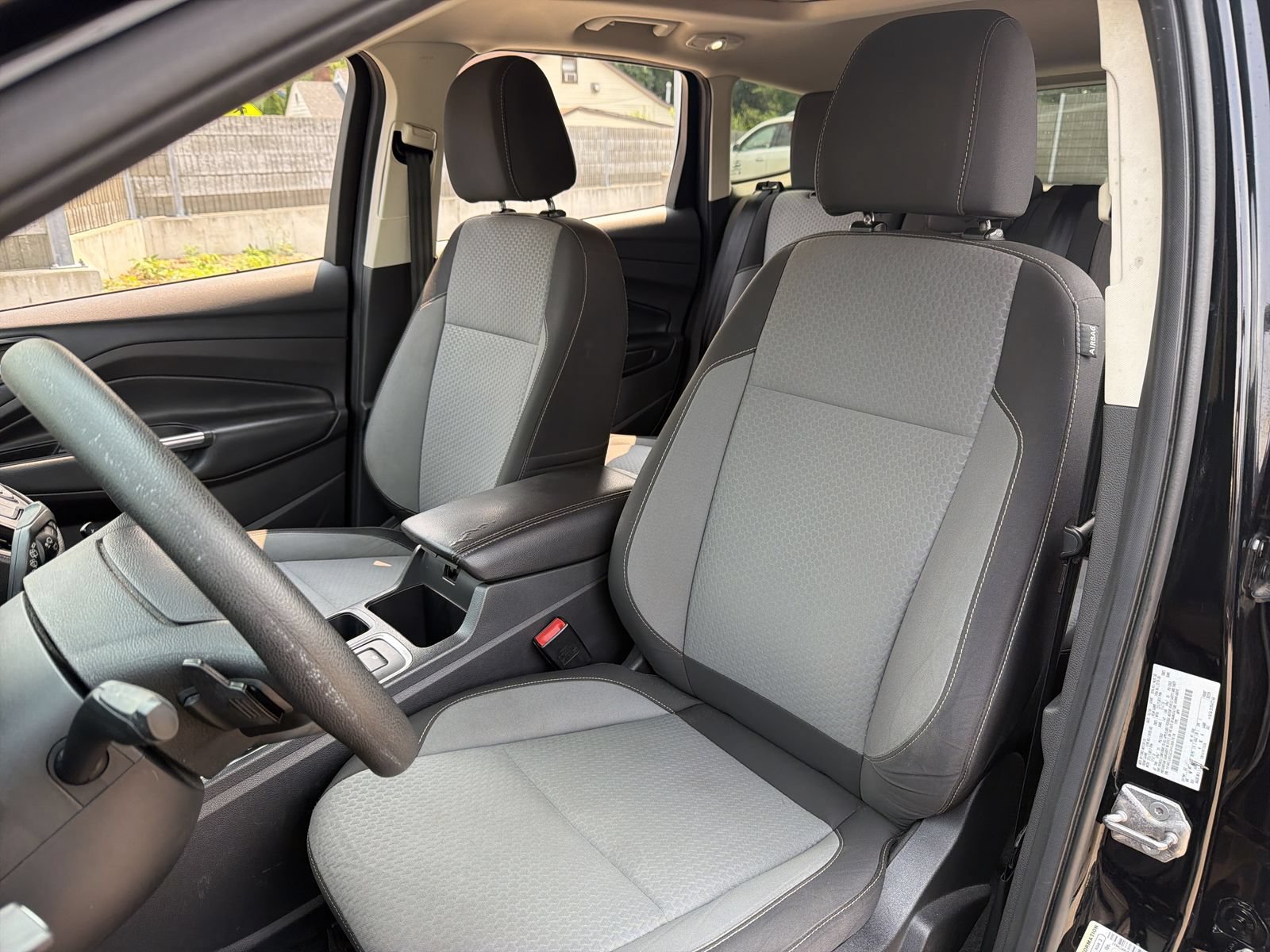 Used 2017 Ford Escape SE FWD image 17