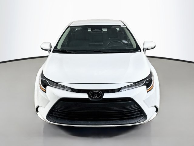 Used 2026 Toyota Corolla LE FWD image 2